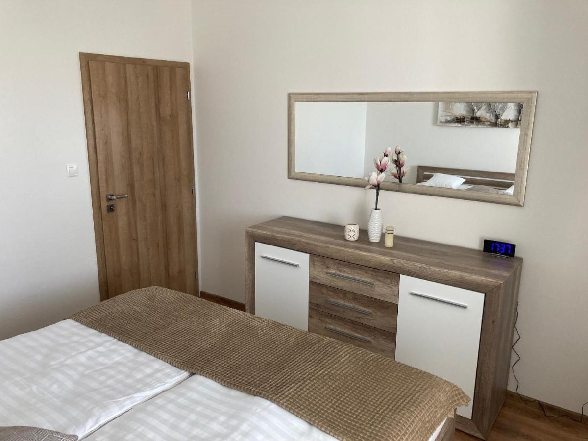 Apartmany Rubin Nesvady Exteriör bild