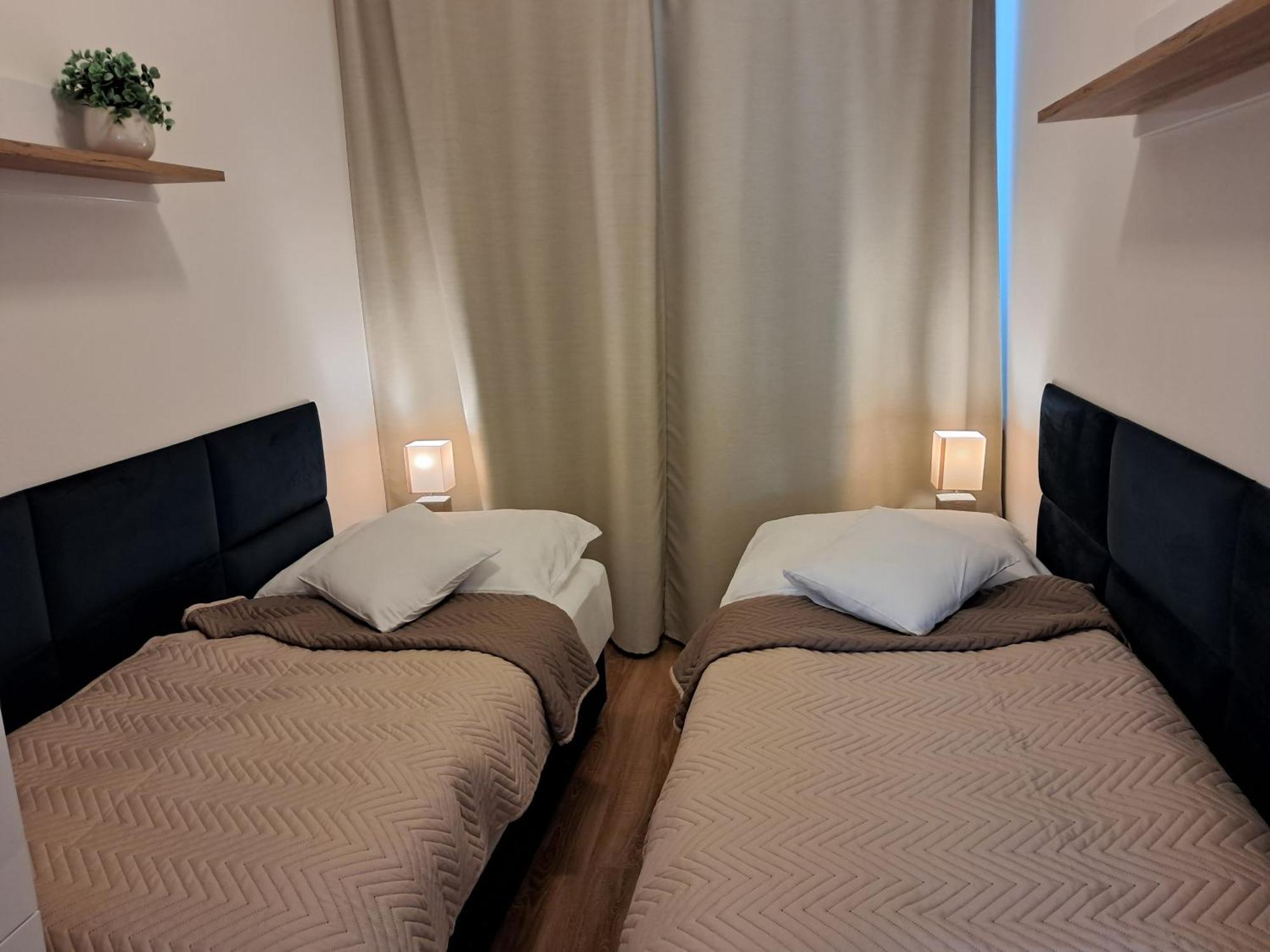 Apartmany Rubin Nesvady Exteriör bild