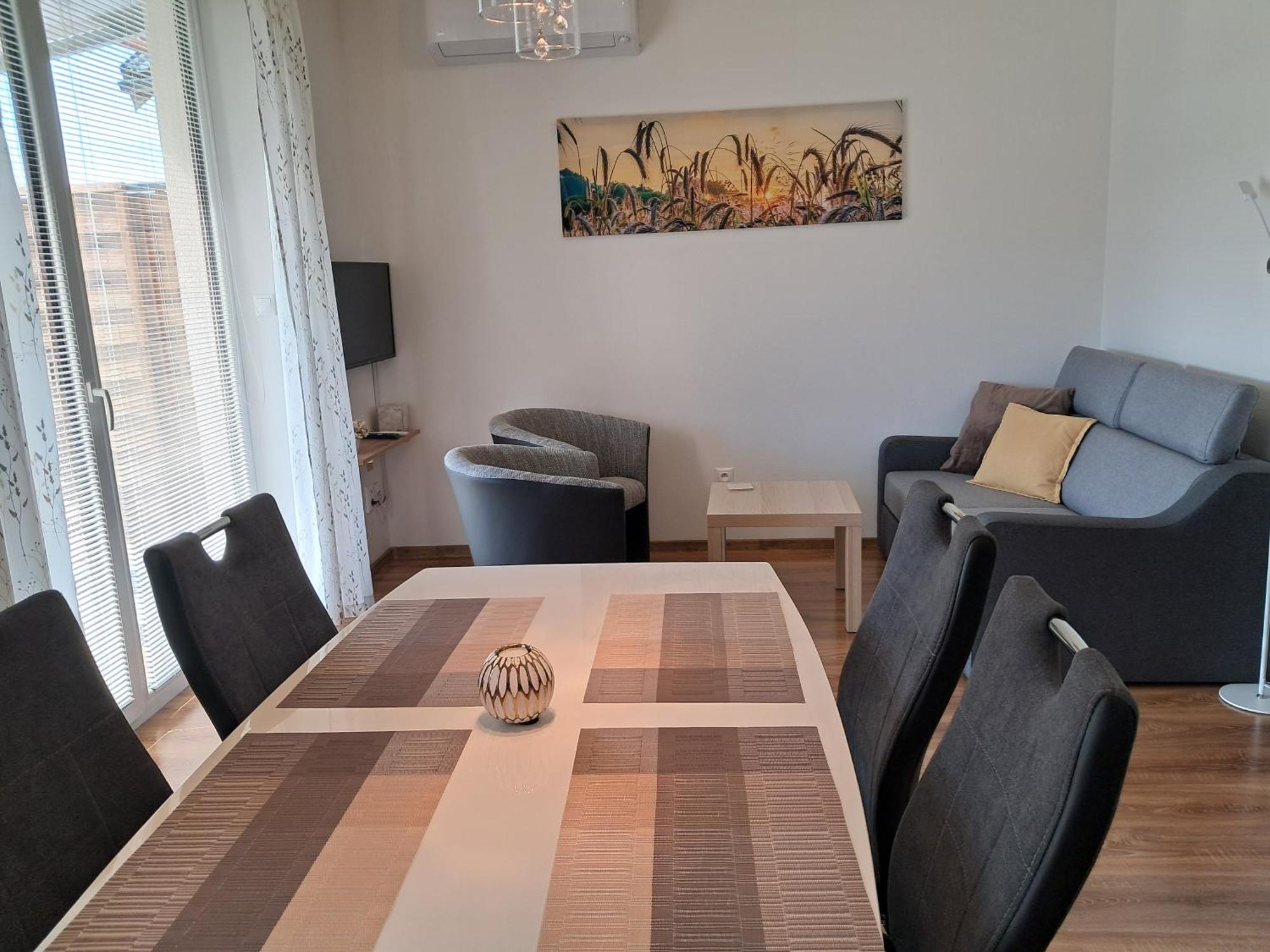 Apartmany Rubin Nesvady Exteriör bild